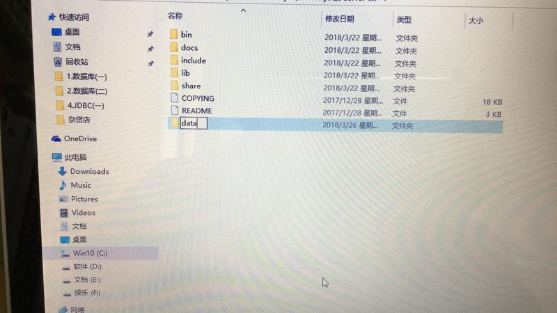 保姆保险作为一种针对家庭保姆职业风险的保险，主要分为以下几种类型：